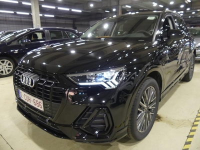 Audi Q3 45 TFSI e S edition 245 PK Matrix LED 19