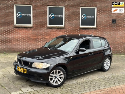 BMW 1-serie 116i Business Line / AIRCO / RIJDT SCHAKELT GOED