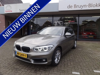 BMW 1-serie 120i High Executive zeer netjes, afneembare