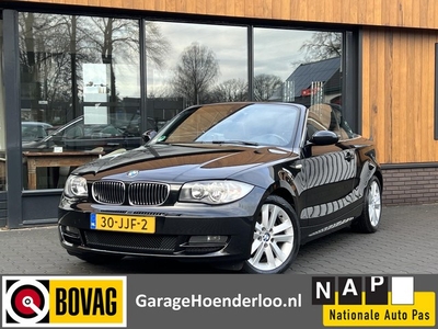 BMW 1-serie Cabrio 118i Executive 17 inch, Windscherm.