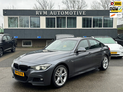 BMW 3-serie 318i M Sport Edition Automaat ORG. NL. NAP KM. | LEDER | DIRECT LEVERBAAR