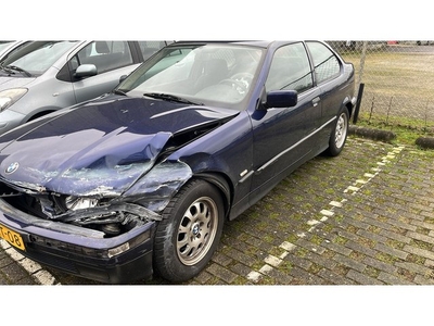 BMW 3-serie Compact 316i APK t/m 11-2-2024 Airco Rijd nog