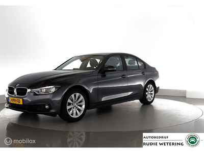 BMW 318i Automaat Corporate Lease Executive Innovation trekhaak| led|cam|nav|ecc|lmv17