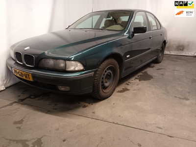 BMW 5-serie 523i Executive - Airco - Leer - Export