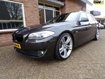 BMW 5-serie Touring 528i High Executive Automaat /