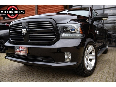 Dodge Ram 1500 5.7 V8 2016, luchtvering, Rambox Lage