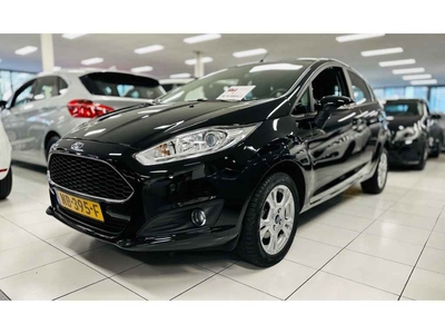 Ford Fiesta 1.0 Style Ultimate / AIRCO / PARKEERSENSOREN / CRUISE