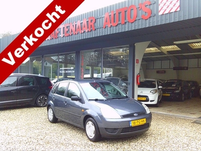 Ford Fiesta 1.3 Ambiente 5drs zeer nette auto met trekhaak