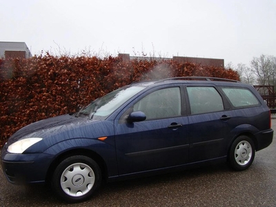 Ford Focus Station € 899 (bj 2003)