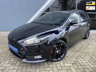 Ford Focus Wagon 2.0 ST 250pk Navigatie / Cruise Control /