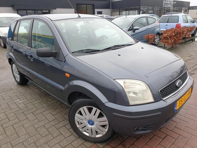 Ford FUSION-1.6-16V-Luxury Airco-EL-Ramen-Stuurbekrachtiging