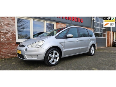 Ford S-Max 2.0-16V Trekhaak! Airco/Clima! Nette Auto!