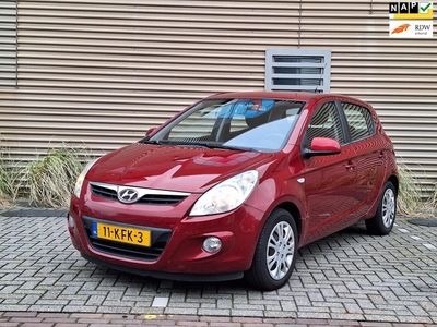 Hyundai I20 1.2i DynamicVersion Airco Lage km stand