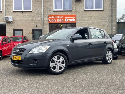 Kia CEE D 1.4 X-ecutive 105Pk Climate Ctr Pdc Trekhaak