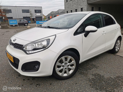 Kia Rio 1.2 CVVT Plus Pack Airco / Led / NL auto