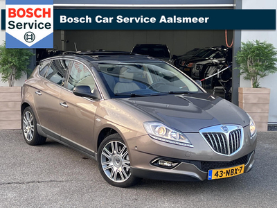 Lancia Delta 1.8-16V Di Executive / AUTOMAAT / PANO / LEER / AIRCO / LUXE UITVOERING MET VELE OPTIES !!