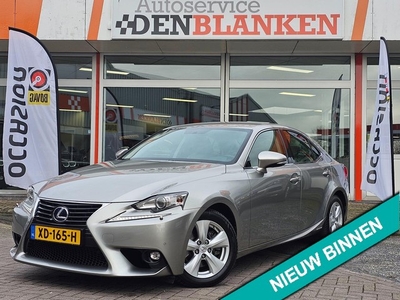 Lexus IS 300h BJ.12-2015 / Navi / Xenon / Half Leer /