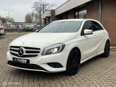 Mercedes A-klasse 180 Ambition AMG-styling Automaat NAP