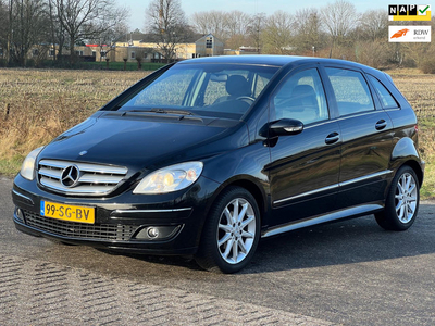 Mercedes-Benz B-klasse 170 NAVI/PDC/ELEKRAMEN/APK 25-01-25/ZEER NETJES! GROOT ONDERHOUD GEHAD