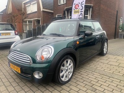 Mini 1.4 SPIRIT YOUNGTIMER British green 2e eigenaar