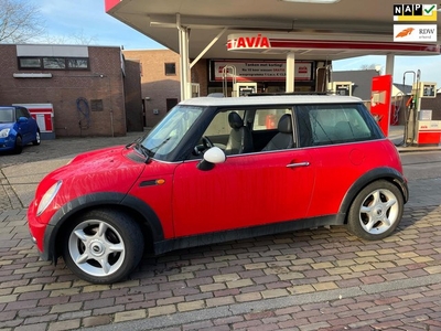 Mini Cooper 1.6 Chili / leder-pano