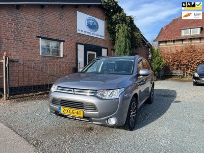 Mitsubishi Outlander 2.0 PHEV Business Edition ( Navigatie