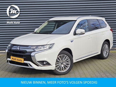 Mitsubishi Outlander 2.4 Intense Plug In Hybrid Dealer O.H