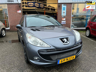 Peugeot 206 + 1.4 XS