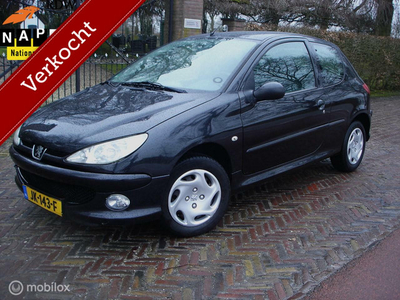 PEUGEOT 206 FOREVER 1400 Bwj 2008 VANDÂÂG A.P.K. GEKEURD !!!