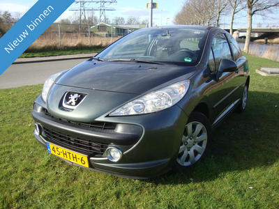 Peugeot 207 1.4 Airco Rijd super!