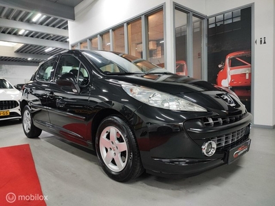 Peugeot 207 5drs 1.4 CLIMA 4X ELEK RAMEN VELGEN VEEL OPTIES