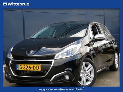 Peugeot 208 1.2 PureTech Signature Trekhaak Navigatie