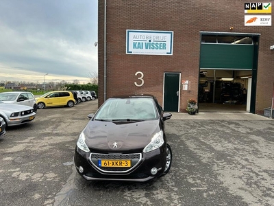 Peugeot 208 1.4 VTi Allure / Navi / 53dkm!! / 5Drs / Cruise