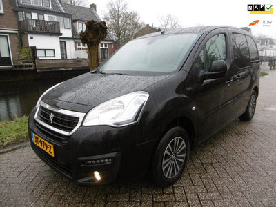 Peugeot Partner Tepee 1.6 VTi Airco Trekhaak 1300kg PDC Cruise Ruimte