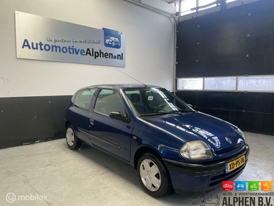 Renault Clio 1.4 RN - Nap - 1 jaar apk - Trekhaak -