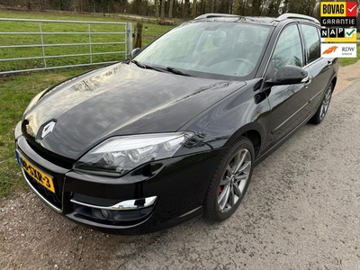 Renault Laguna Estate 2.0 Dynamique 140PK keurig netjes met