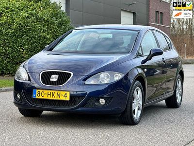 Seat Leon 1.6 Businessline High Navigatie*Cruise*Clima*Trekhaak*NAP*Parkeersensoren*LM velgen*