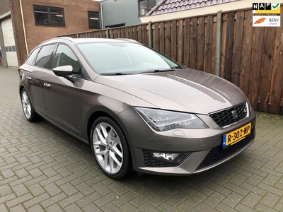 Seat LEON ST 1.4 EcoTSI FR Connect aut Navi PDC 1/2 leer