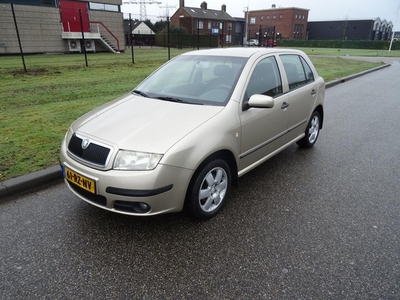 Skoda Fabia 1.4-16V Elegance