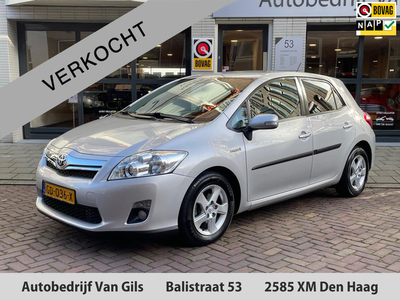 Toyota Auris 1.8 Full Hybrid Business AUTOMAAT | AIRCO | NAVIGATIE | CAMERA | TREKHAAK | LMV |