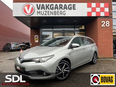 Toyota Auris Touring Sports 1.8 Hybrid Dynamic Ultimate //