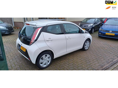 Toyota Aygo 1.0 VVT-i x-play