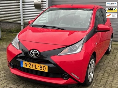 Toyota Aygo 1.0 VVT-i x-play Cruise Elektr ramen