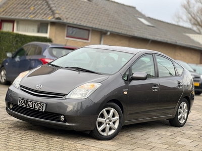 Toyota Prius 1.5 VVT-i Tech Edition Met Nieuwe Motor