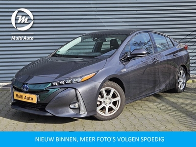 Toyota Prius 1.8 Business Plus Plug In Hybrid Dealer O.H