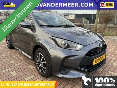 Toyota Yaris 1.5 Hybrid / Camera / Navigatie / Etc..