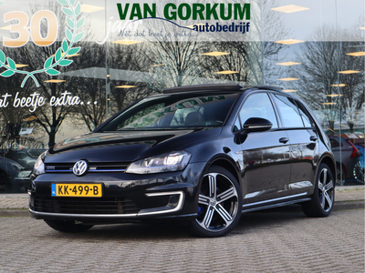 Volkswagen Golf 1.4 TSI GTE / Panodak / Leder