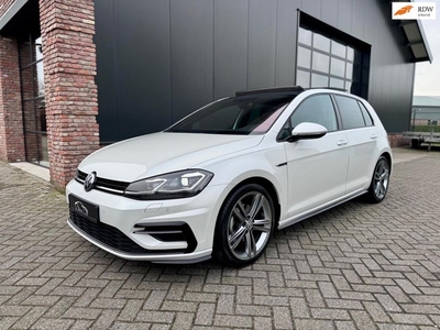 Volkswagen Golf 1.4 TSI Highline 3x R-Line