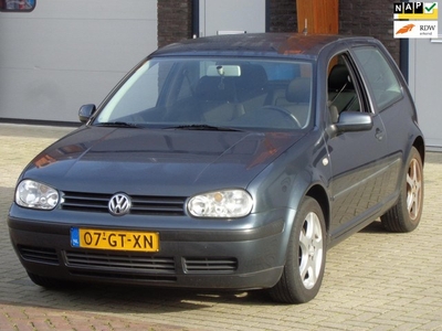 Volkswagen Golf 2.0 Trendline Nwe Apk Stuurbekr LM-Velgen