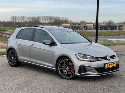 Volkswagen Golf 2.0 TSI GTI Performance Pano/Virtual